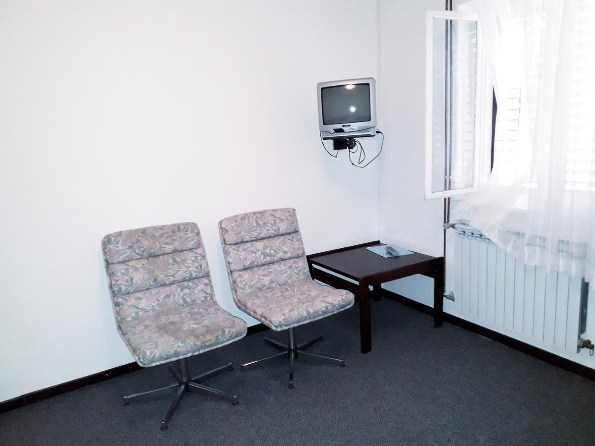 Apartments And Rooms Haludovo - Ribarsko Selo Malinska Eksteriør bilde